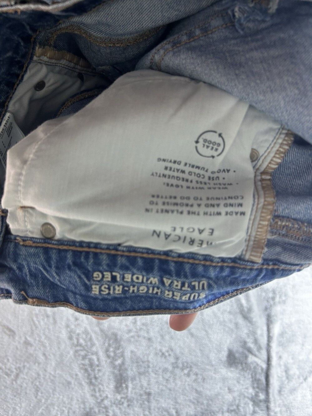 American Eagle Super High Rise Ultra Wide Leg Jeans Womens 6 Light Wash - Picture 6 of 8